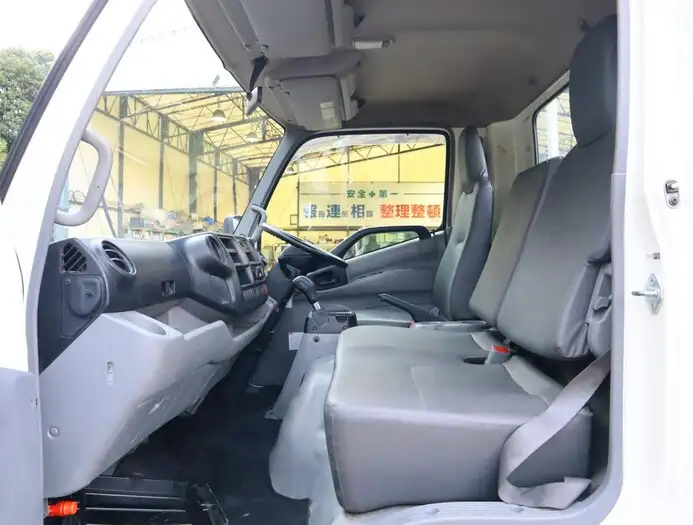 日野 デュトロ 小型 平ボディ TPG-XZC710M H29の中古トラック画像9