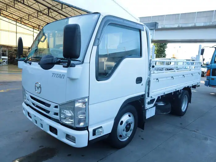 マツダ タイタン 小型 平ボディ TRG-LKR85A H30の中古トラック画像1