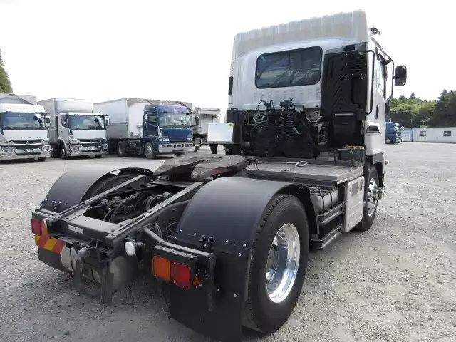 いすゞ ギガ 大型 トラクター ハイルーフ 1デフ｜画像2