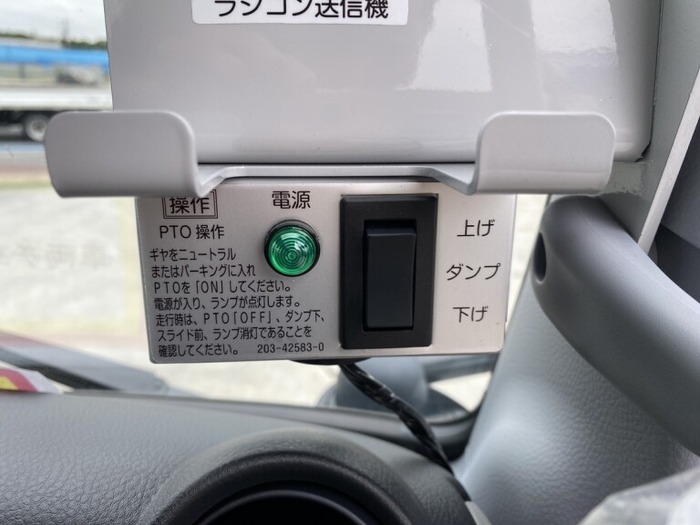 三菱 キャンター 小型 ダンプ ローダー 2RG-FBA60｜画像12