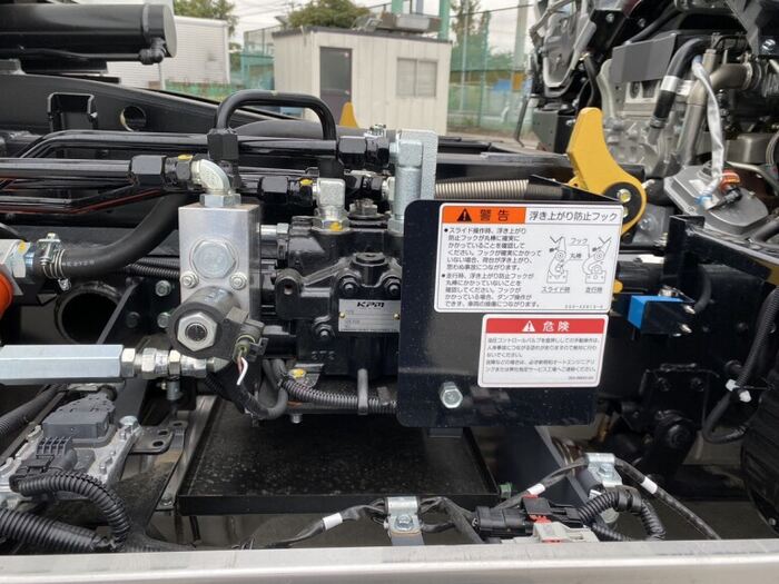 三菱 キャンター 小型 ダンプ ローダー 2RG-FBA60｜画像18