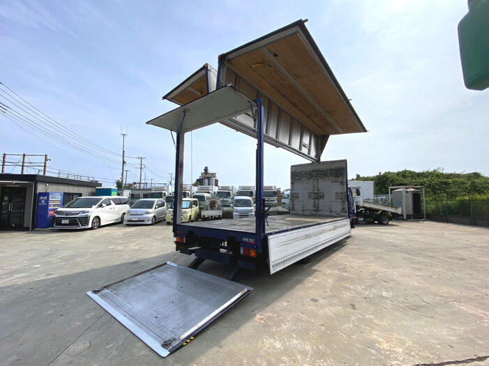 三菱 ファイター 中型/増トン ウイング パワーゲート ベッドの中古トラック画像8