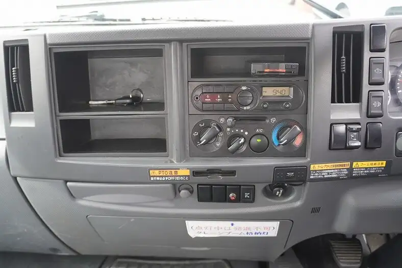 いすゞ フォワード 中型/増トン クレーン付 4段 ラジコンの中古トラック画像13