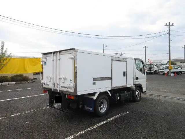 三菱 キャンター 小型 冷凍冷蔵 中温 床ステンの中古トラック画像3