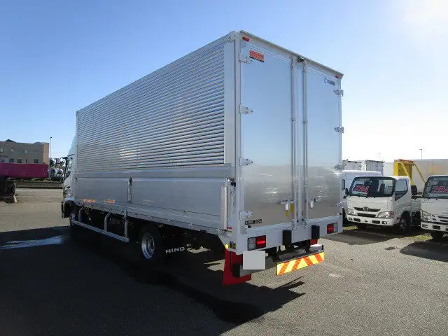 日野 レンジャー 中型/増トン ウイング エアサス ベッドの中古トラック画像4