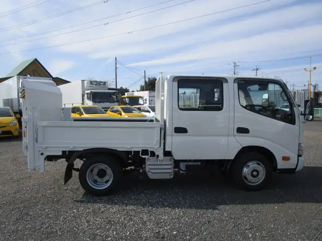 日野 デュトロ 小型 平ボディ Wキャブ パワーゲートの中古トラック画像2