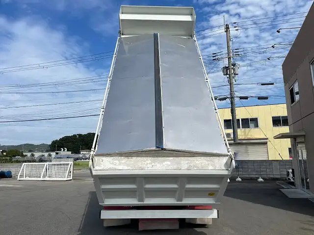 いすゞ ギガ 大型 ダンプ 土砂禁 天蓋付きの中古トラック画像6
