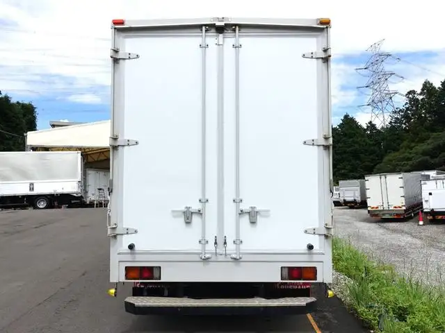 三菱 キャンター 小型 ウイング SKG-FEB50 H23の中古トラック画像3