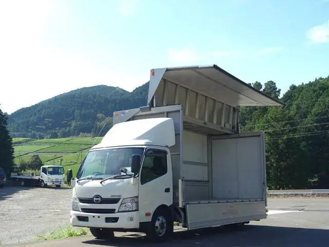 日野 デュトロ 小型 ウイング TDG-XZU730M H27の中古トラック画像1