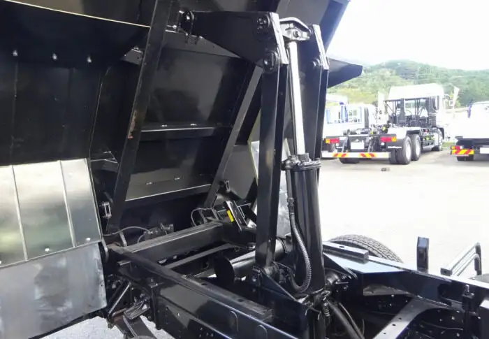いすゞ フォワード 中型/増トン ダンプ ベッド TKG-FRR90S2の中古トラック画像11