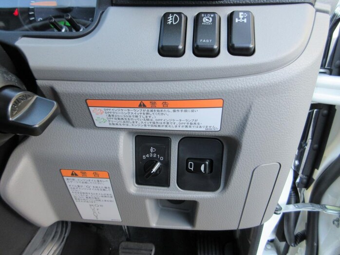 三菱 キャンター 小型 クレーン付 4段 ラジコン｜画像11