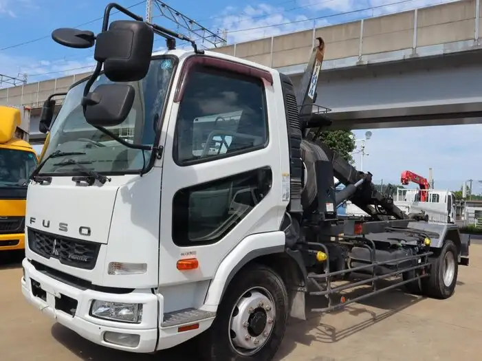 三菱 ファイター 中型/増トン アームロール ツインホイスト QKG-FK72FZの中古トラック画像1