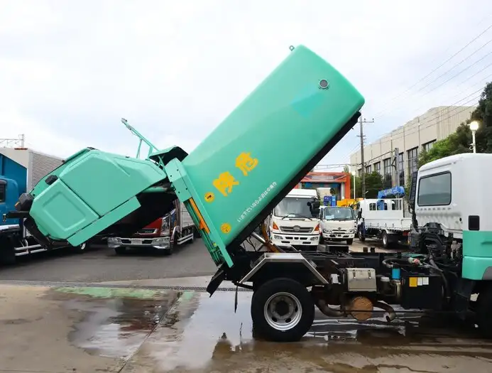 三菱 ファイター 中型/増トン パッカー車 巻き込み式 回転ダンプ式の中古トラック画像8