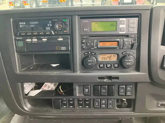 いすゞ ギガ 大型 冷凍冷蔵 低温 スタンバイの中古トラック画像12