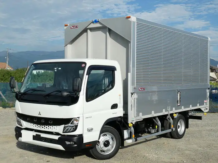三菱 キャンター 小型 ウイング 2RG-FEB50 R5の中古トラック画像1