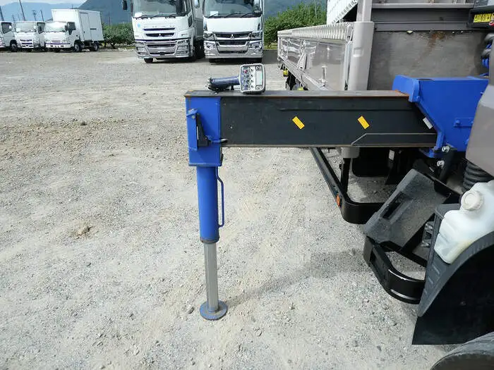 三菱 キャンター 小型 クレーン付 床鉄板 4段の中古トラック画像10