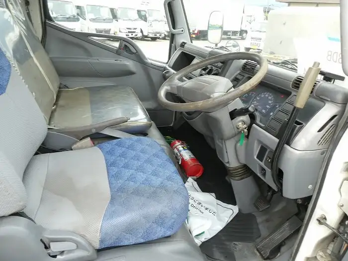 三菱 キャンター 小型 タンク車 ローリー PA-FE73DBの中古トラック画像11