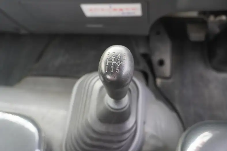 いすゞ フォワード 中型/増トン クレーン付 4段 ラジコンの中古トラック画像14