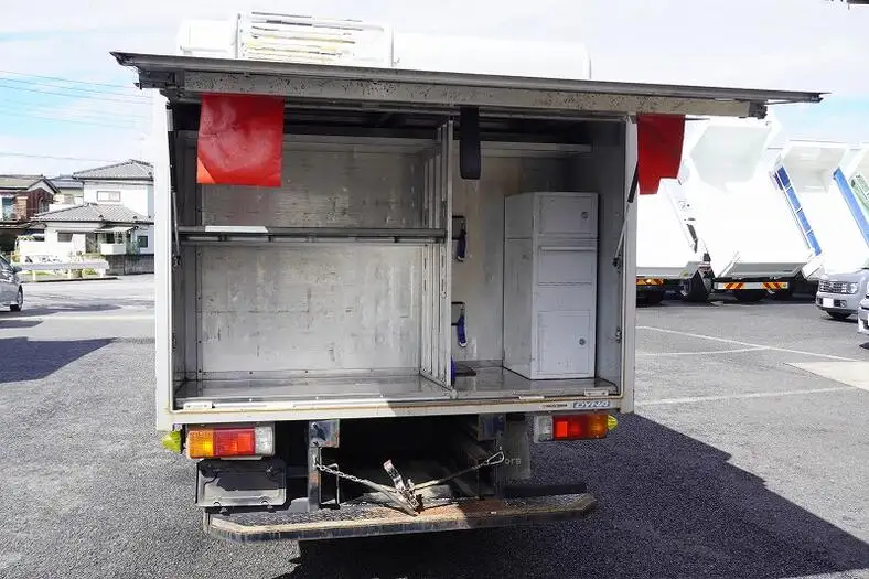 トヨタ ダイナ 小型 アルミバン ボトルカー 床鉄板の中古トラック画像6