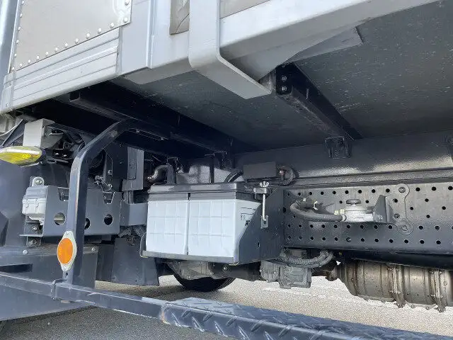 いすゞ エルフ 小型 アルミバン パワーゲート サイドドアの中古トラック画像18