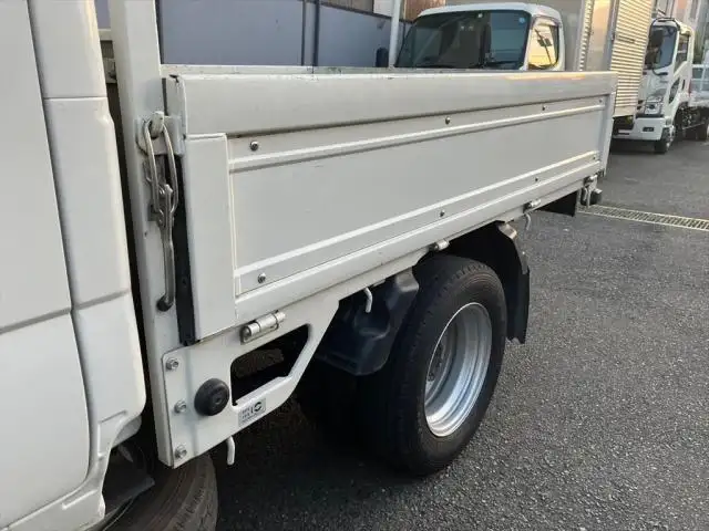 いすゞ エルフ 小型 平ボディ Wキャブ 2RG-NJR88Aの中古トラック画像14