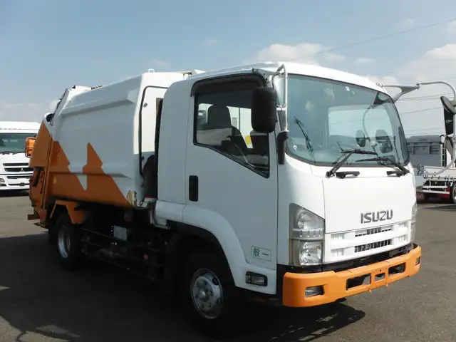 いすゞ フォワード 中型/増トン パッカー車 プレス式 ベッドの中古トラック画像2