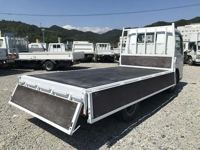 三菱 キャンター 小型 平ボディ PA-FE72DC H17の中古トラック画像5