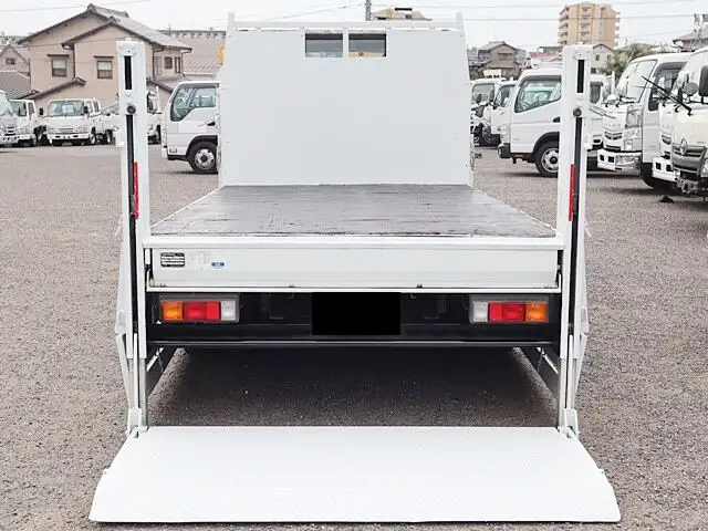 三菱 キャンター 小型 平ボディ Wキャブ パワーゲートの中古トラック画像8
