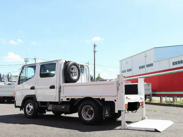 三菱 キャンター 小型 平ボディ Wキャブ パワーゲートの中古トラック画像6
