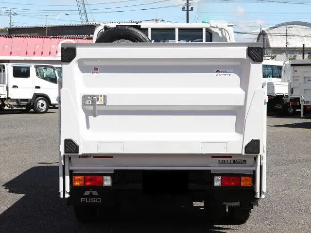 三菱 キャンター 小型 平ボディ Wキャブ パワーゲートの中古トラック画像4