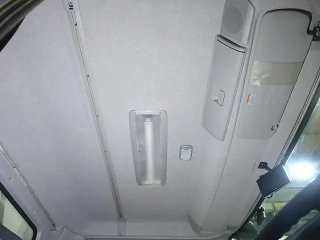 日産UD コンドル 中型/増トン ウイング エアサス ベッドの中古トラック画像15