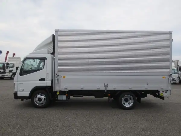 三菱 キャンター 小型 ウイング 2RG-FEB50 R5の中古トラック画像9
