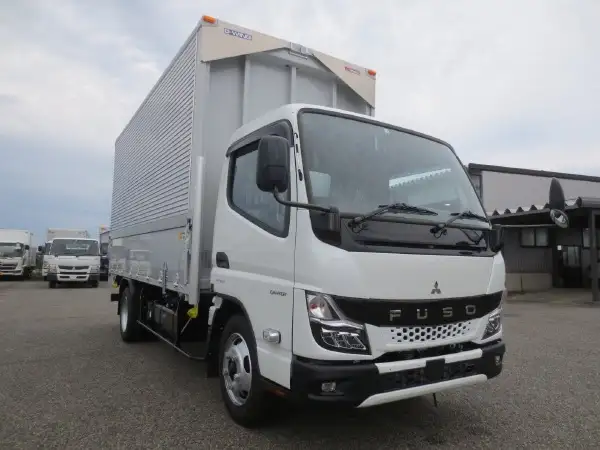 三菱 キャンター 小型 ウイング 2RG-FEAV0 R5の中古トラック画像3