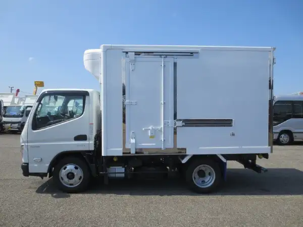 三菱 キャンター 小型 冷凍冷蔵 低温 床ステンの中古トラック画像8