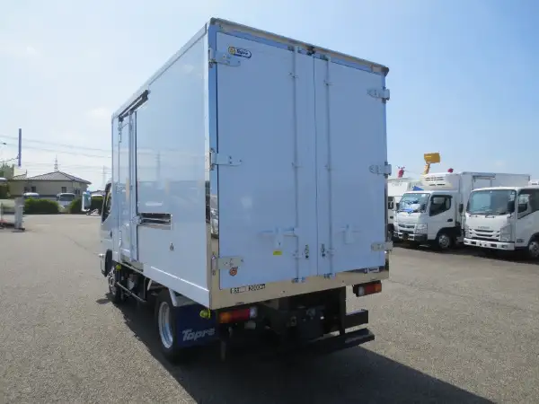 三菱 キャンター 小型 冷凍冷蔵 低温 床ステンの中古トラック画像7