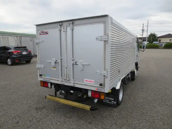 いすゞ エルフ 小型 アルミバン サイドドア TRG-NHR85ANの中古トラック画像4
