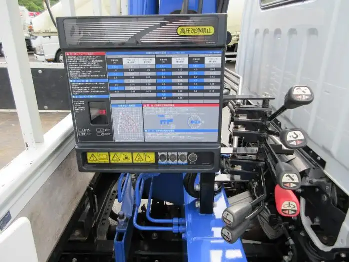 三菱 キャンター 小型 クレーン付 4段 ラジコンの中古トラック画像7
