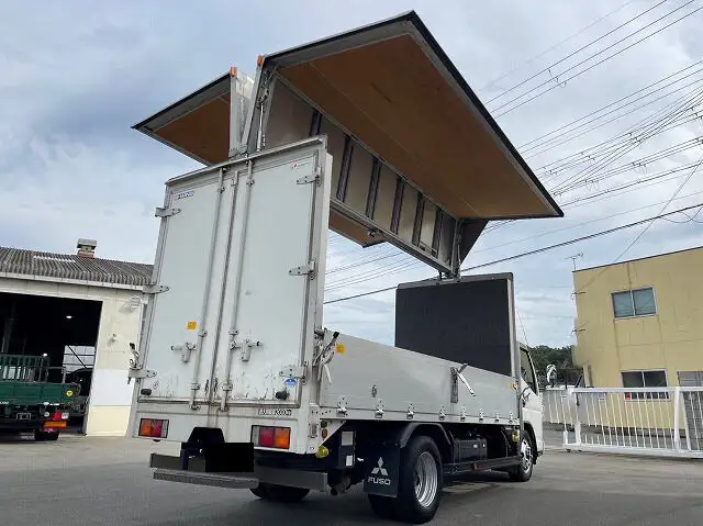 三菱 キャンター 小型 ウイング PDG-FE74DV H21の中古トラック画像7