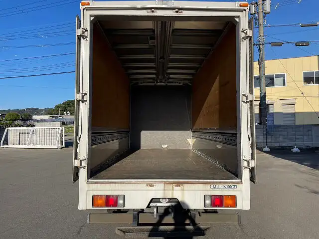三菱 キャンター 小型 ウイング PDG-FE74DV H21の中古トラック画像9
