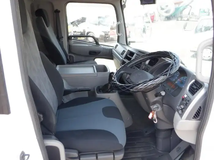 日産UD コンドル 中型/増トン 冷凍冷蔵 低温 パワーゲートの中古トラック画像9