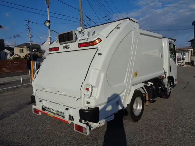 いすゞ エルフ 小型 パッカー車 巻き込み式 TKG-NMR85ANの中古トラック画像2