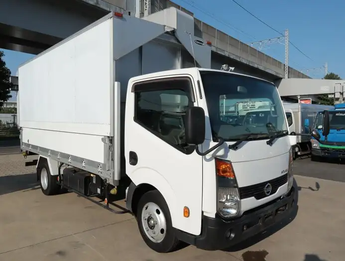 日産 アトラス 小型 ウイング PKG-TZ3F24 H23の中古トラック画像2