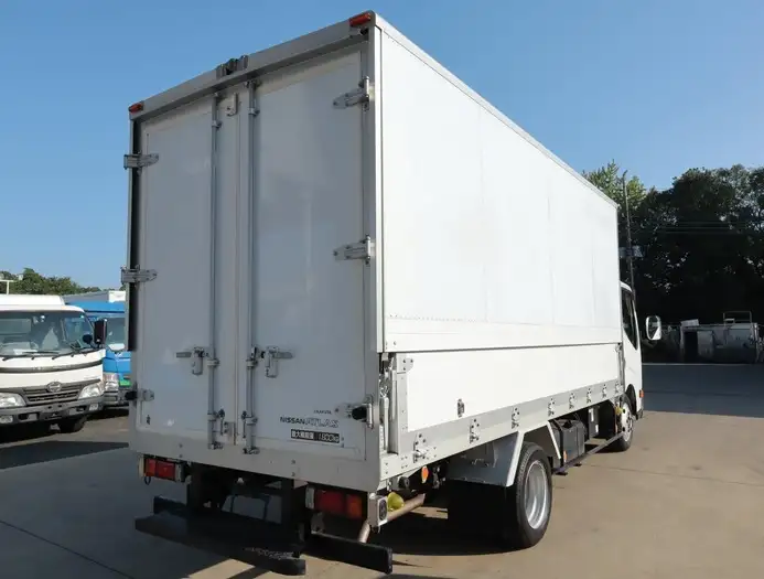 日産 アトラス 小型 ウイング PKG-TZ3F24 H23の中古トラック画像3