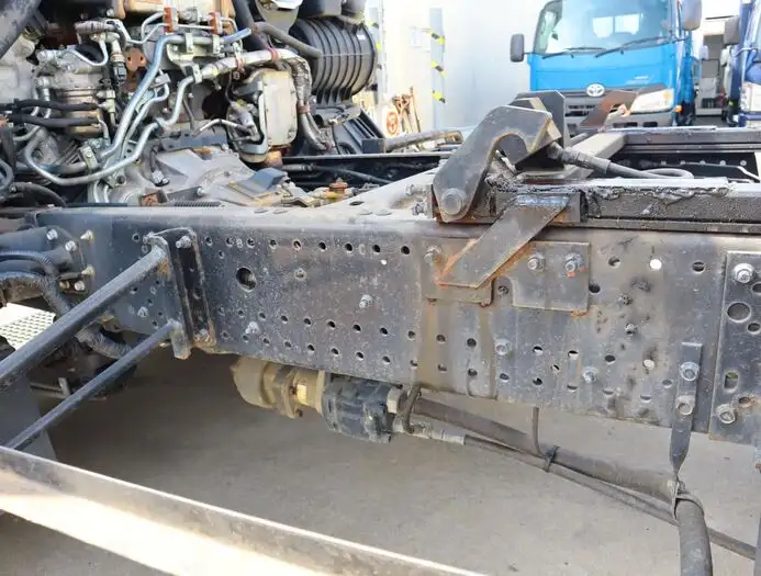 いすゞ フォワード 中型/増トン 車両重機運搬 ラジコン ウインチの中古トラック画像像17