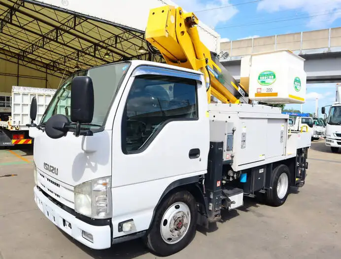 いすゞ エルフ 小型 高所・建柱車 高所作業車 電工仕様の中古トラック画像1