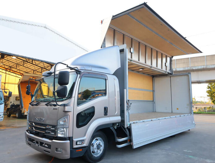 いすゞ ギガ 大型 ウイング エアサス QPG-CYJ77B の中古トラック【車両No.150980】