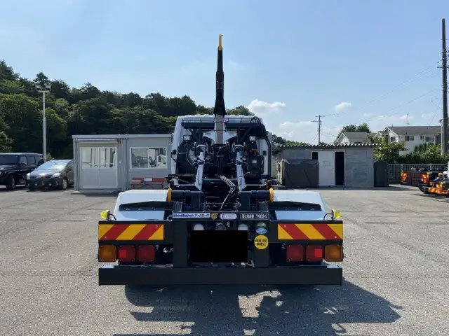 三菱 ファイター 中型/増トン アームロール ツインホイスト エアサスの中古トラック画像6