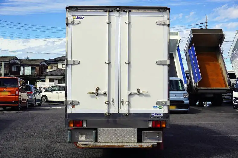 いすゞ エルフ 小型 冷凍冷蔵 中温 床ステンの中古トラック画像3