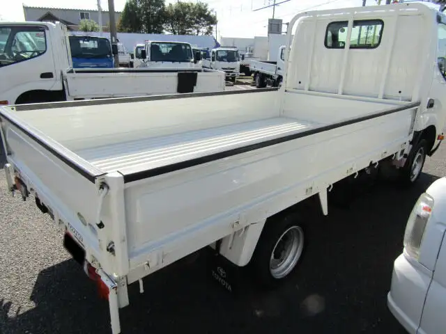 トヨタ ダイナ 小型 平ボディ KDY231 H30の中古トラック画像2