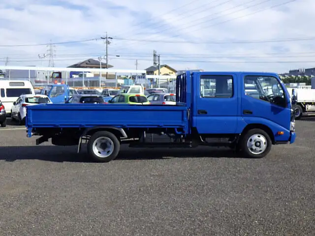 トヨタ ダイナ 小型 平ボディ Wキャブ TKG-XZU655の中古トラック画像2